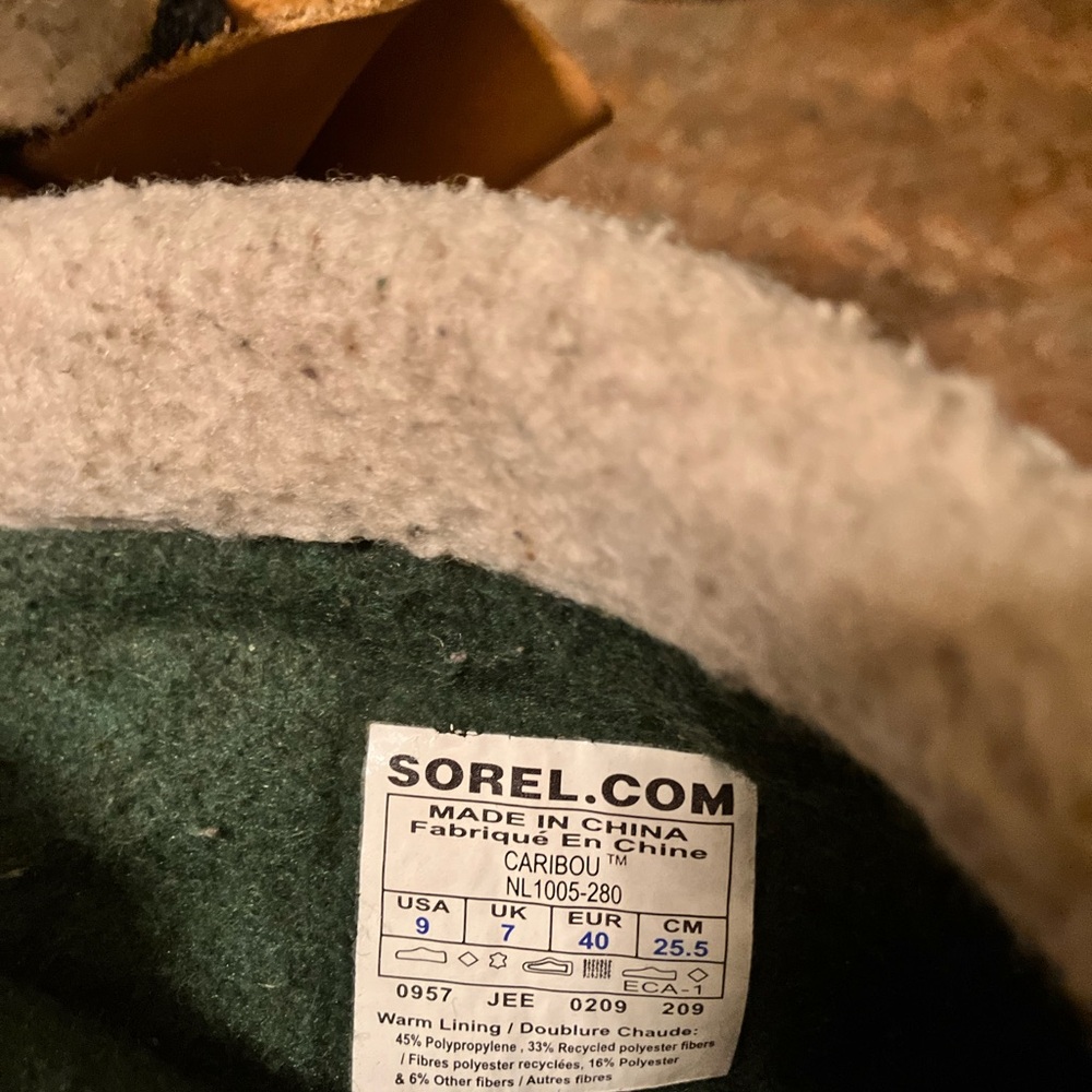 Sorel Caribou Pac Boots For Men Size 9 (runs small) - Picture 3 of 7